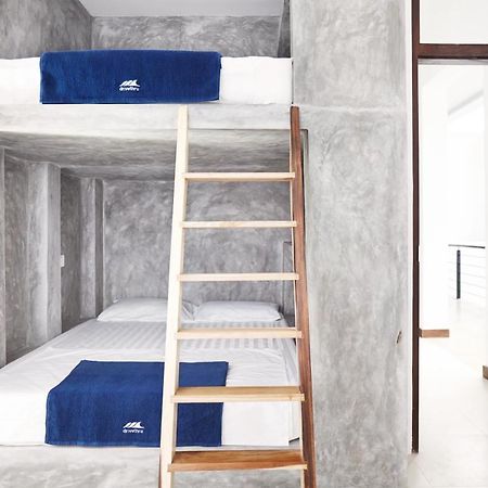 Drivethru Hostel Polhena Εξωτερικό φωτογραφία